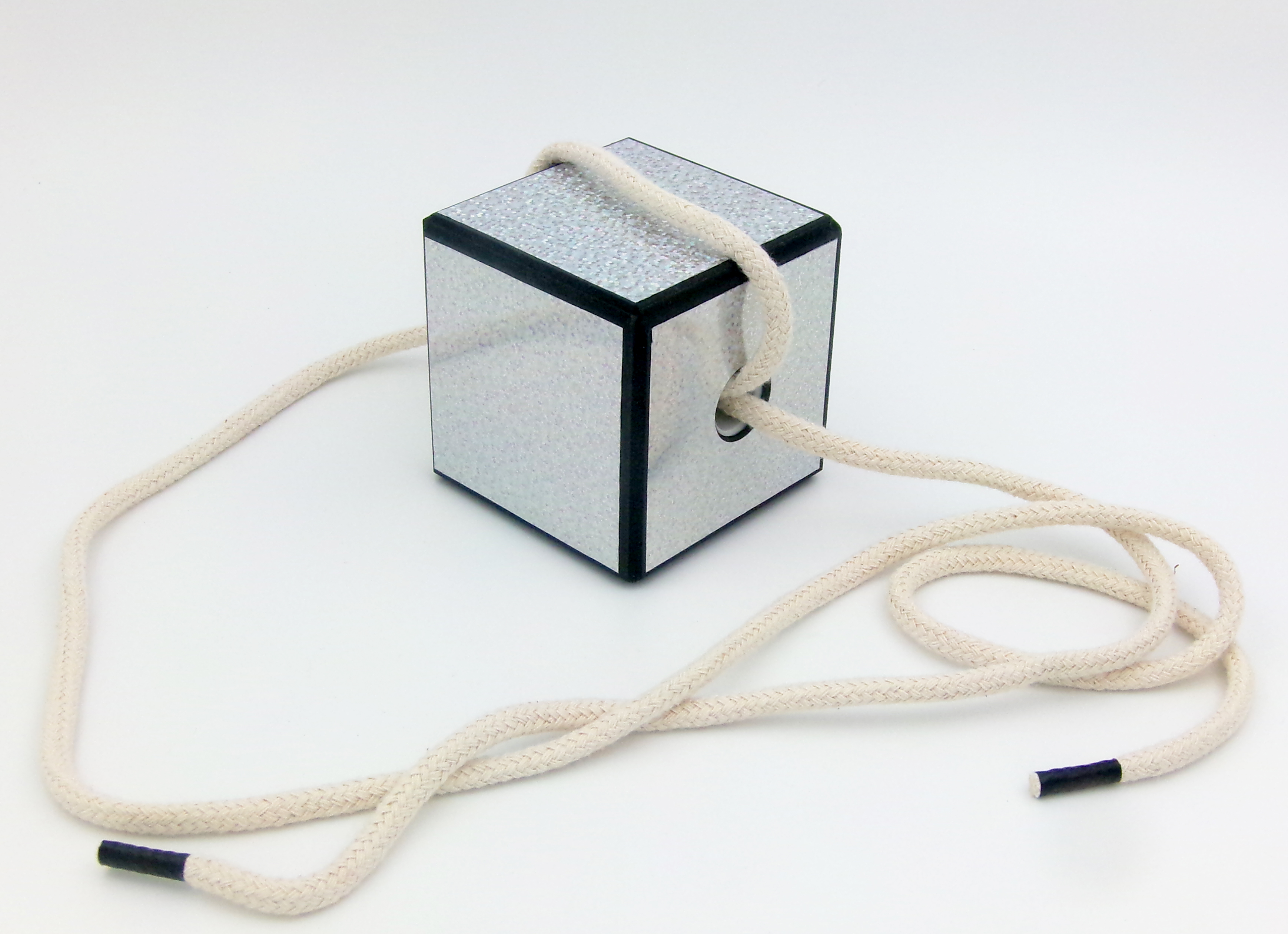 Cube and Rope Penetration Cube and Rope Penetration