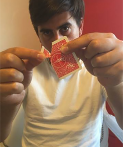 Unbreakable Card (Red) by Nahuel Olivera - Trick