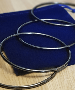 Close Up Linking Rings CHROME BLACK (With Online Instructions) by Matthew Garrett - Trick