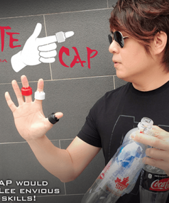 KARATE CAP (Red with Online Instructions) by Taiwan Ben - Trick