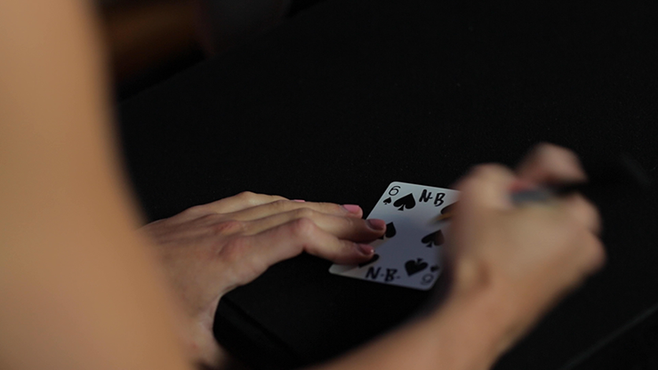 Initial Shock (Gimmicks and Online Instructions) by Alex Latorre - Trick Initial Shock (Gimmicks and Online Instructions) by Alex Latorre - Trick