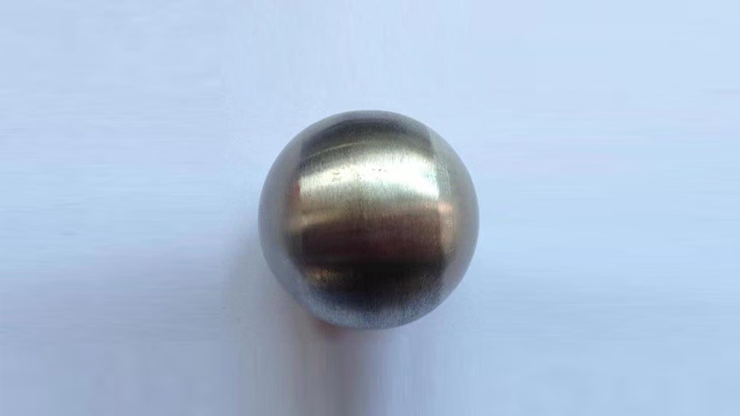 Steel in Base (2 Balls) by Leo Smetsers - Trick Steel in Base (2 Balls) by Leo Smetsers - Trick