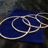 Close Up Linking Rings GOLD (BLUE BAG) (Gimmicks & DVD, SPANISH and English) by Matthew Garrett - Trick