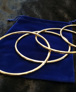 Close Up Linking Rings GOLD (BLUE BAG) (Gimmicks & DVD, SPANISH and English) by Matthew Garrett - Trick