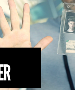 BADGE HOLDER (Gimmick and Online Instructions) by JOTA - Trick