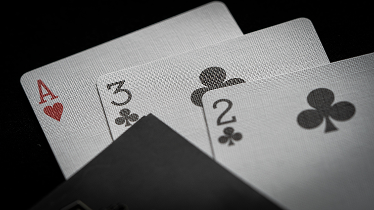 Michael Skinner's Ultimate 3 Card Monte BLUE by Murphy's Magic Supplies Inc. - Trick Michael Skinner's Ultimate 3 Card Monte BLUE by Murphy's Magic Supplies Inc. - Trick