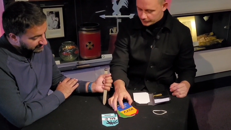 ITINERIS (Gimmicks and Online Instructions) by Radek Hoffmann - Trick ITINERIS (Gimmicks and Online Instructions) by Radek Hoffmann - Trick