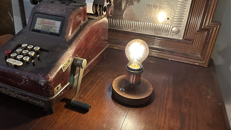 STARHEART Presents CONNEXiON Antique Gold by Doosung and Ardubi - Trick STARHEART Presents CONNEXiON Antique Gold by Doosung and Ardubi - Trick