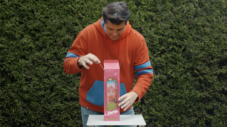 APPEARING DOLL by George Iglesias & Twister Magic - Trick APPEARING DOLL by George Iglesias & Twister Magic - Trick