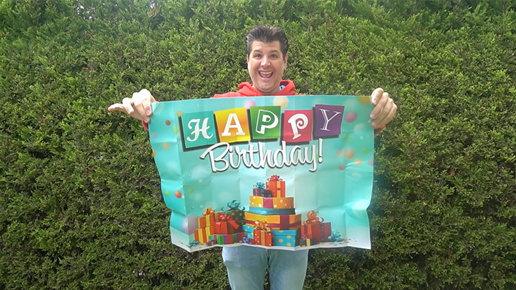 FLASHY BANNER (HAPPY BIRTHDAY) by George Iglesias & Twister Magic - Trick FLASHY BANNER (HAPPY BIRTHDAY) by George Iglesias & Twister Magic - Trick