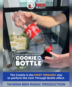 Cookie in Bottle by Taiwan Ben