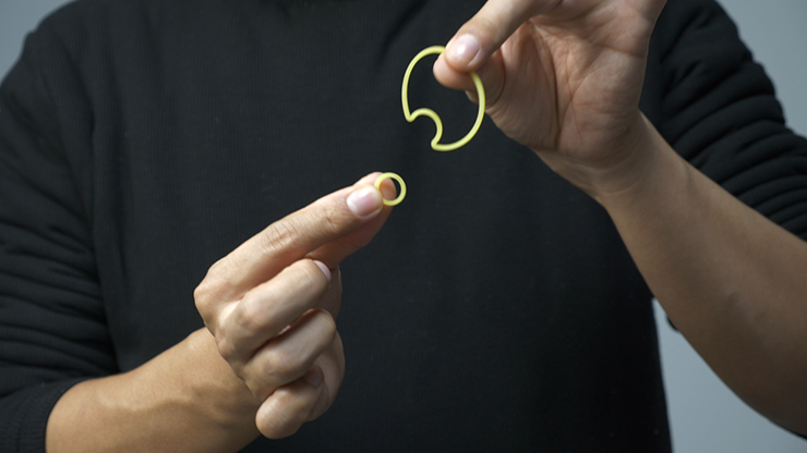 TRB (Rubber Band Magic) by Menzi Magic Zhao Xinyi TRB (Rubber Band Magic) by Menzi Magic Zhao Xinyi