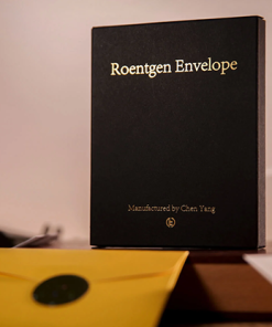 Roentgen Envelope by Chen Yang & TCC Magic