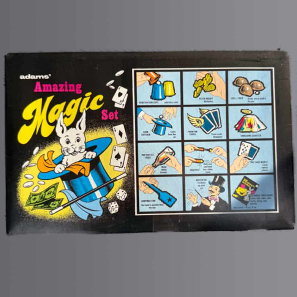 S.S. Adams "Amazing Magic Set" - Vintage S.S. Adams "Amazing Magic Set" - Vintage